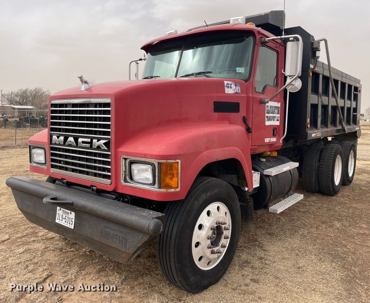 image for item DJ5084 2007 Mack CHN613  dump truck