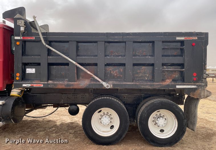 image for item DJ5084 2007 Mack CHN613  dump truck