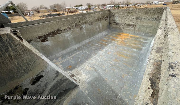 image for item DJ5084 2007 Mack CHN613  dump truck