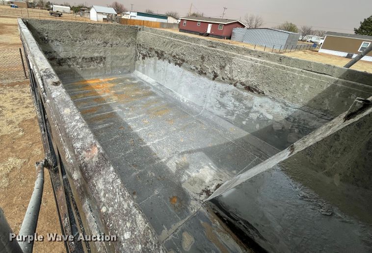 image for item DJ5084 2007 Mack CHN613  dump truck