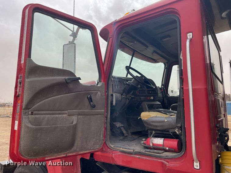 image for item DJ5084 2007 Mack CHN613  dump truck