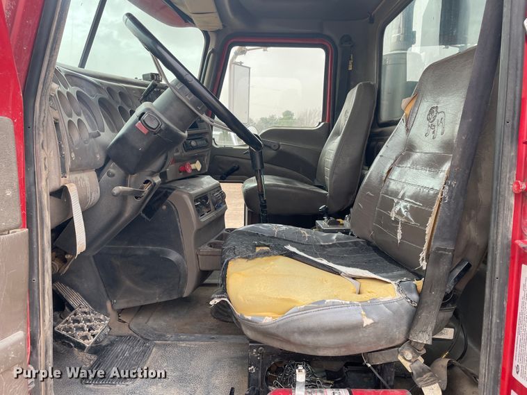 image for item DJ5084 2007 Mack CHN613  dump truck