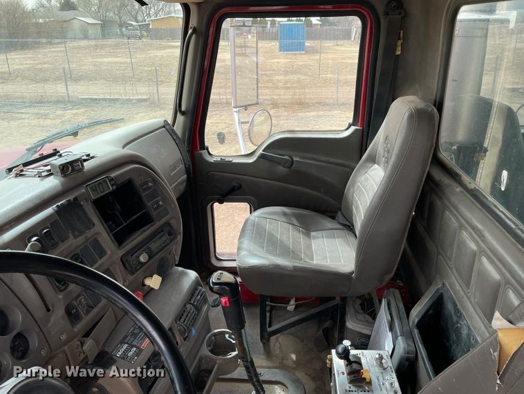 image for item DJ5084 2007 Mack CHN613  dump truck