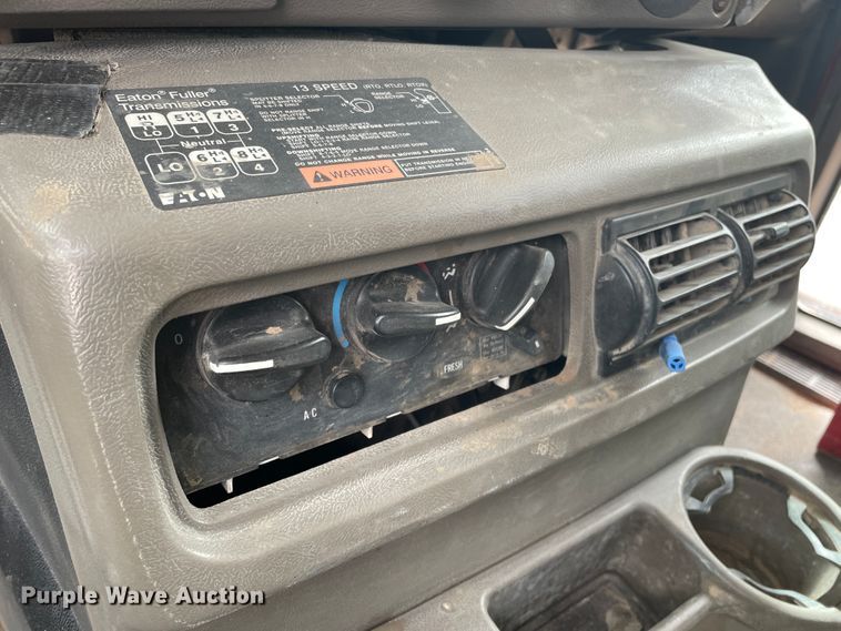 image for item DJ5084 2007 Mack CHN613  dump truck