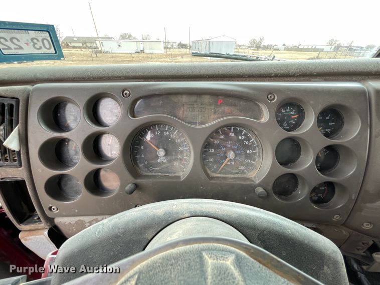 image for item DJ5084 2007 Mack CHN613  dump truck