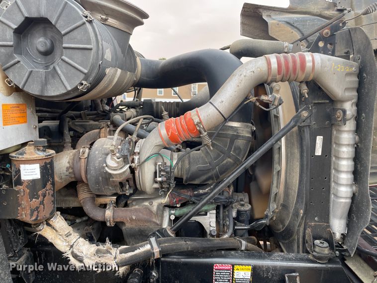 image for item DJ5084 2007 Mack CHN613  dump truck