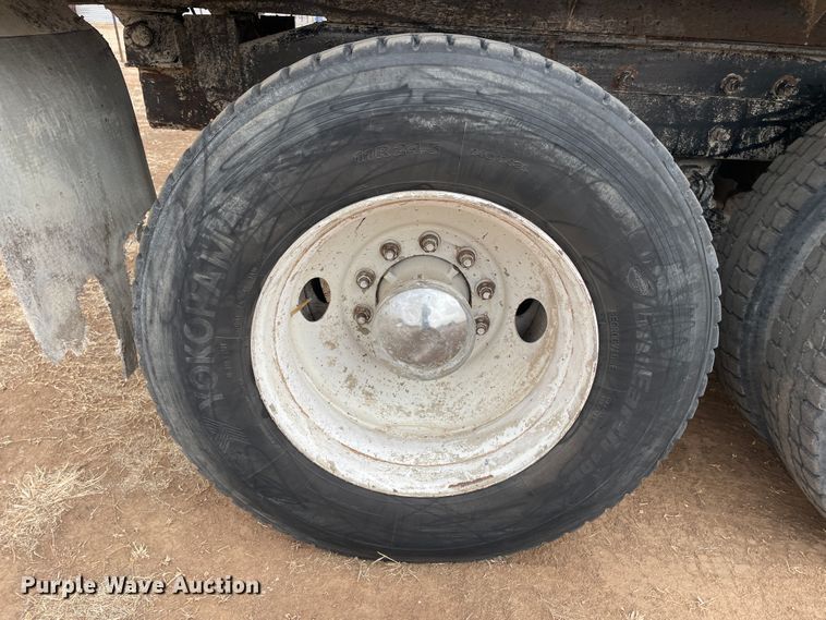 image for item DJ5084 2007 Mack CHN613  dump truck