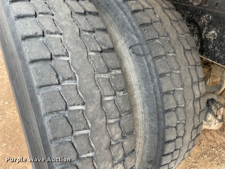 image for item DJ5084 2007 Mack CHN613  dump truck