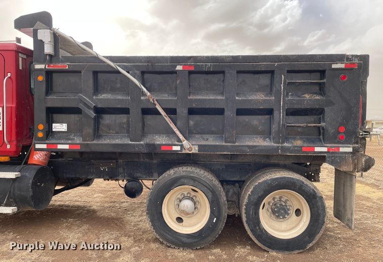 image for item DJ5085 2006 Mack CHN613  dump truck