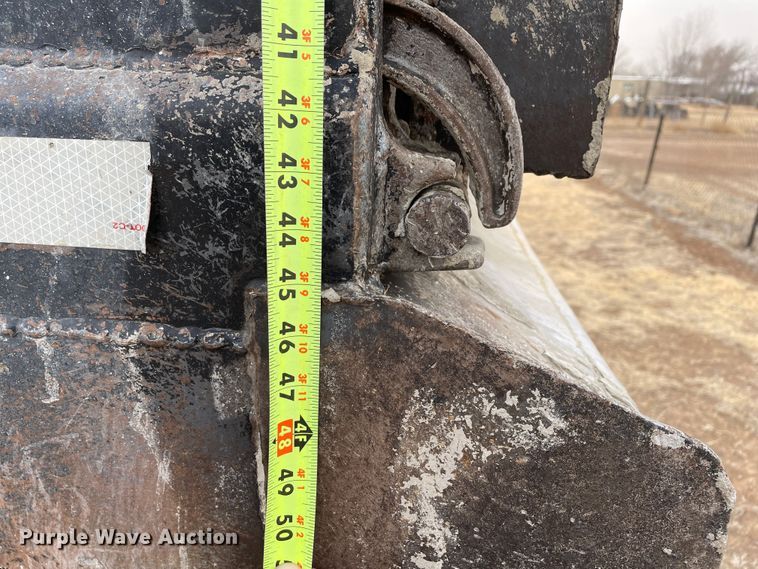 image for item DJ5085 2006 Mack CHN613  dump truck