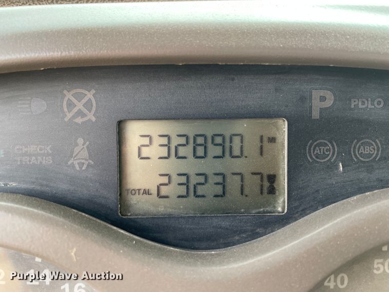 image for item DJ5085 2006 Mack CHN613  dump truck