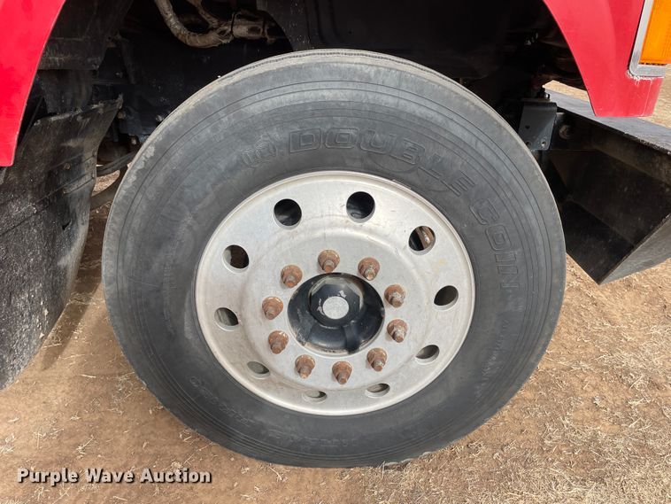 image for item DJ5085 2006 Mack CHN613  dump truck