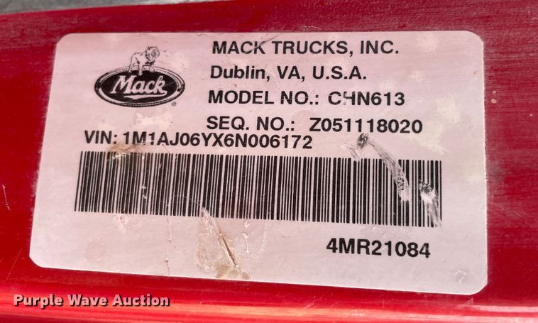 image for item DJ5085 2006 Mack CHN613  dump truck