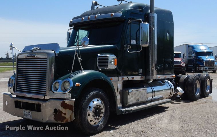 image for item DK0345 2004 Freightliner Coronado  semi truck