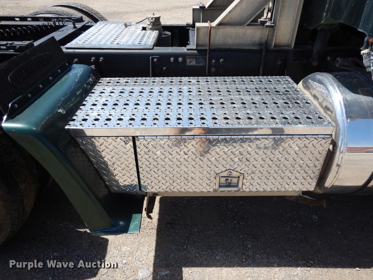 image for item DK0345 2004 Freightliner Coronado  semi truck