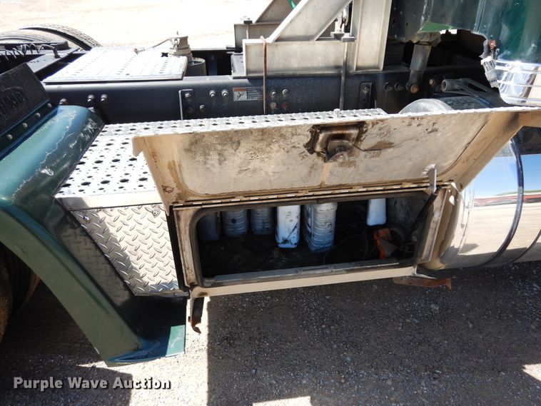 image for item DK0345 2004 Freightliner Coronado  semi truck