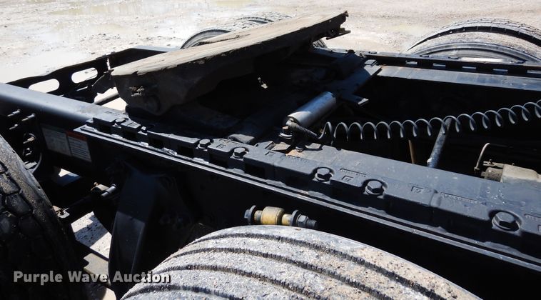 image for item DK0345 2004 Freightliner Coronado  semi truck