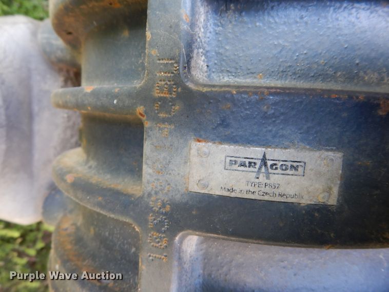 image for item DK0345 2004 Freightliner Coronado  semi truck