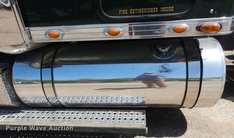 image for item DK0345 2004 Freightliner Coronado  semi truck