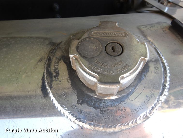 image for item DK0345 2004 Freightliner Coronado  semi truck