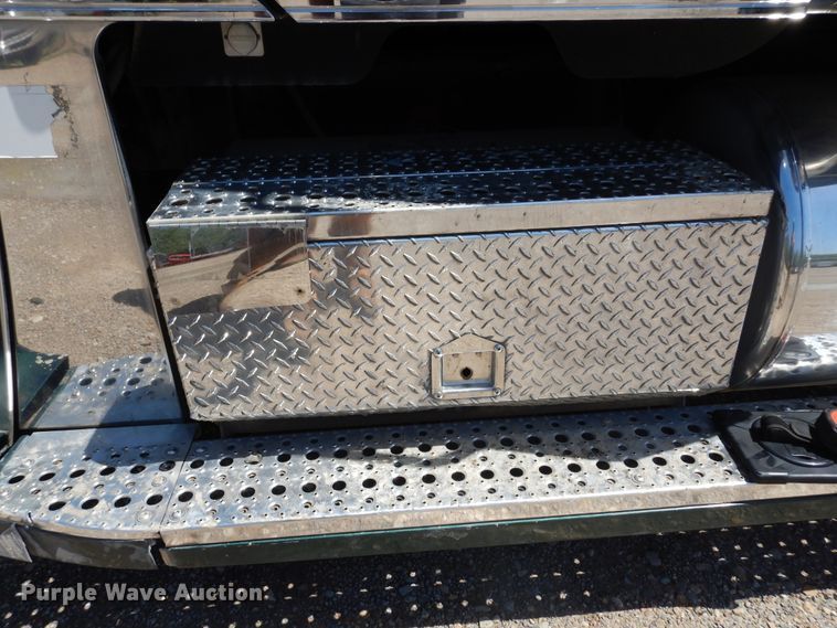 image for item DK0345 2004 Freightliner Coronado  semi truck