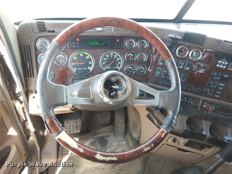 image for item DK0345 2004 Freightliner Coronado  semi truck