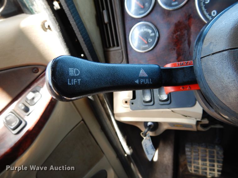 image for item DK0345 2004 Freightliner Coronado  semi truck