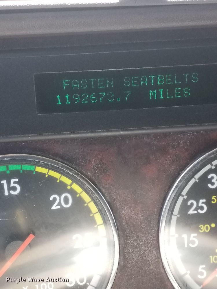 image for item DK0345 2004 Freightliner Coronado  semi truck