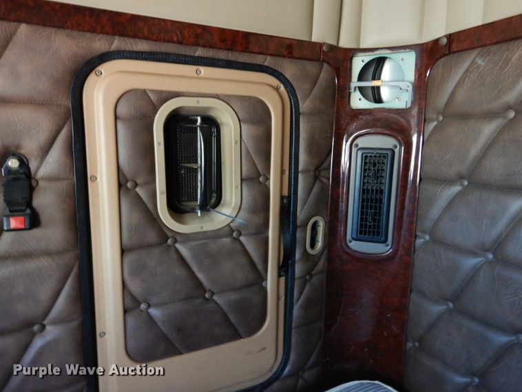 image for item DK0345 2004 Freightliner Coronado  semi truck