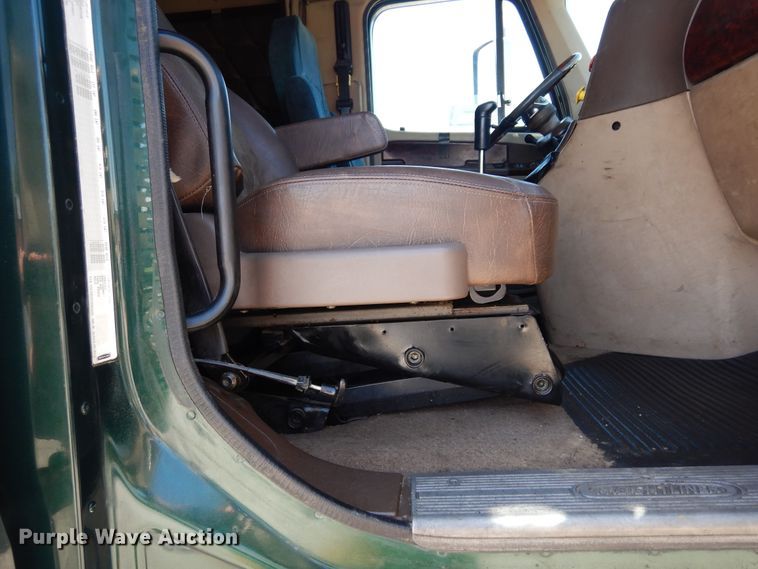 image for item DK0345 2004 Freightliner Coronado  semi truck