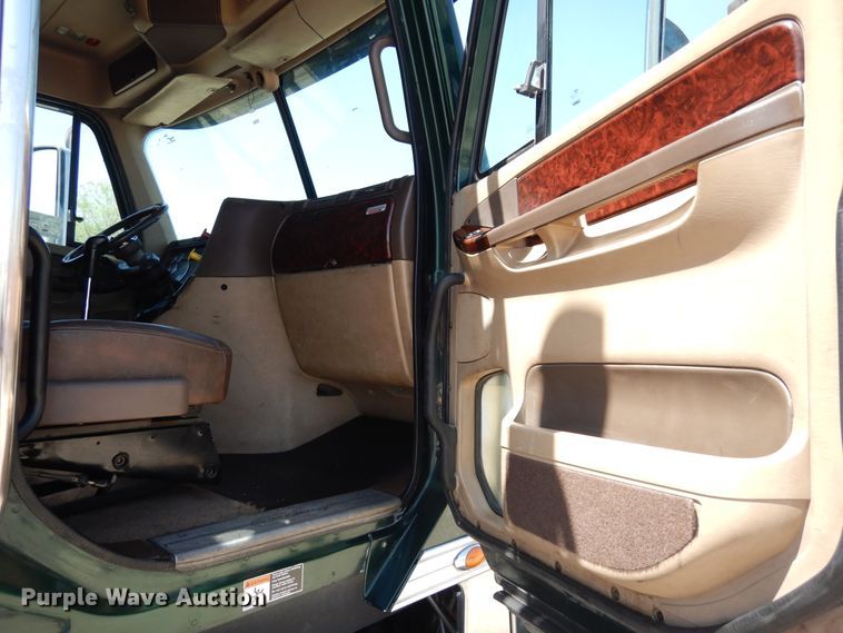 image for item DK0345 2004 Freightliner Coronado  semi truck