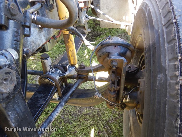 image for item DK0345 2004 Freightliner Coronado  semi truck