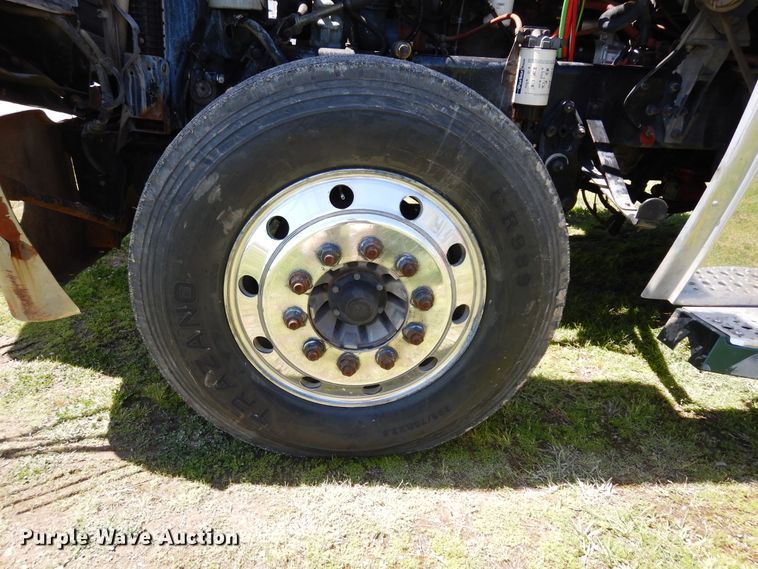 image for item DK0345 2004 Freightliner Coronado  semi truck