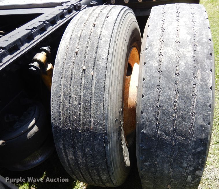 image for item DK0345 2004 Freightliner Coronado  semi truck