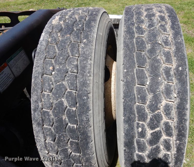 image for item DK0345 2004 Freightliner Coronado  semi truck