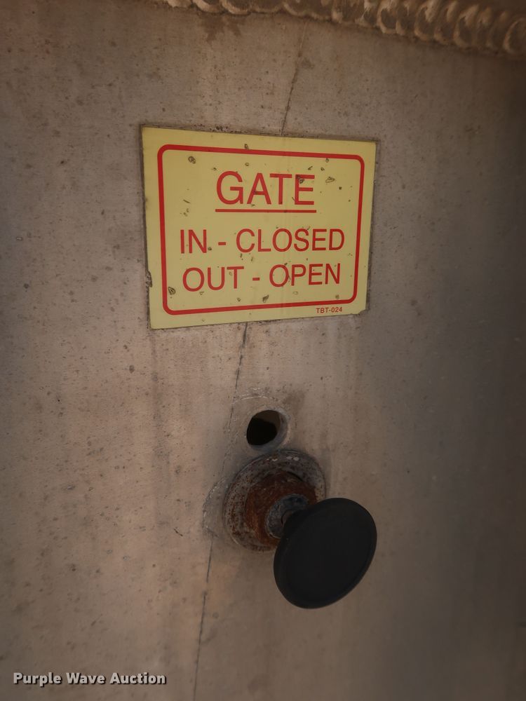 image for item DK3486 2014 Travis Body S/97  end dump trailer