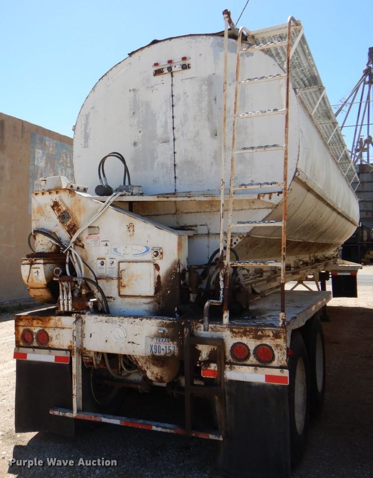 image for item DK8249 1996 Ledwell  feed delivery trailer