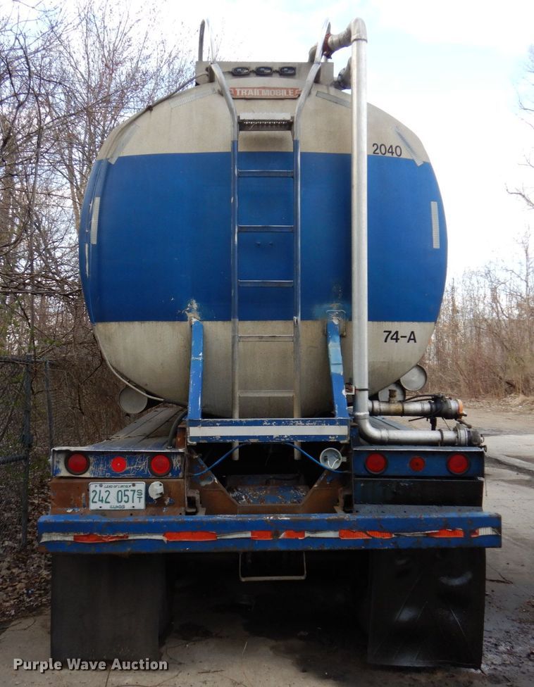 image for item DL3748 1976 Trailmobile F11S4MCM-4  tank trailer