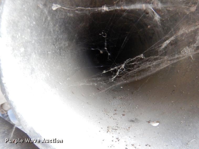 image for item DL3748 1976 Trailmobile F11S4MCM-4  tank trailer