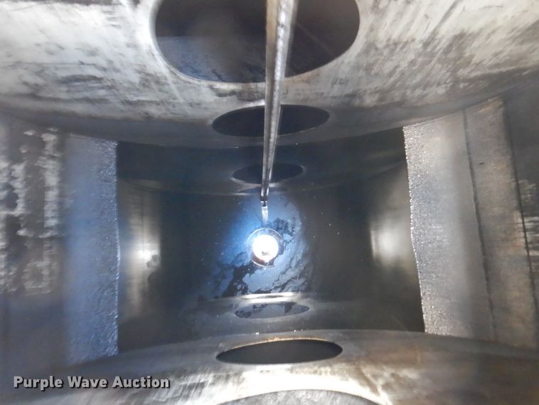 image for item DL3748 1976 Trailmobile F11S4MCM-4  tank trailer