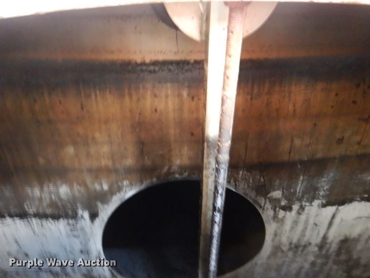 image for item DL3748 1976 Trailmobile F11S4MCM-4  tank trailer