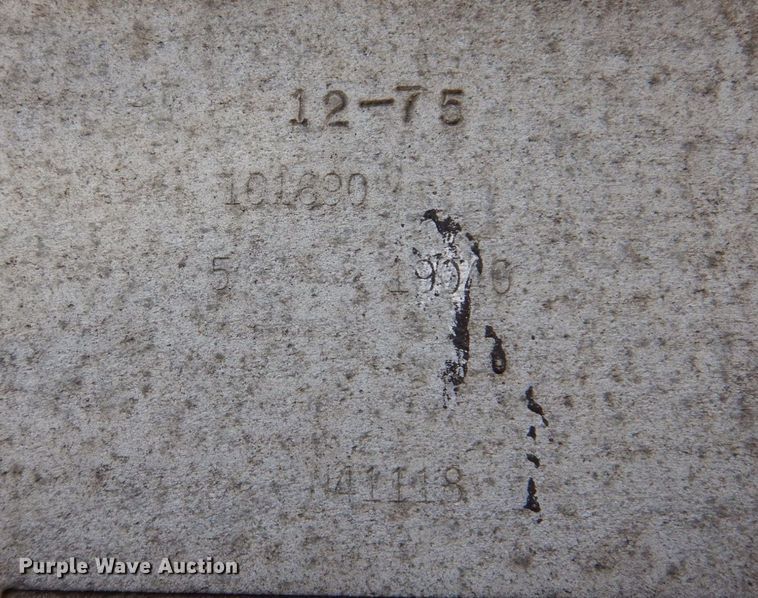 image for item DL3748 1976 Trailmobile F11S4MCM-4  tank trailer