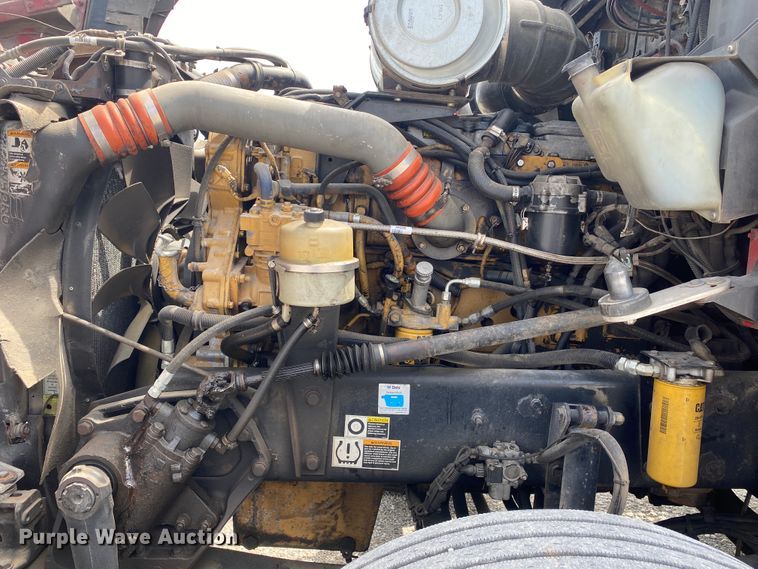 image for item DM4083 2006 Kenworth T600  semi truck