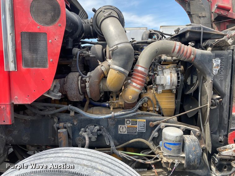 image for item DM4083 2006 Kenworth T600  semi truck