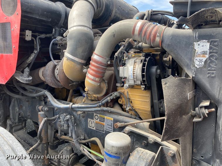 image for item DM4083 2006 Kenworth T600  semi truck