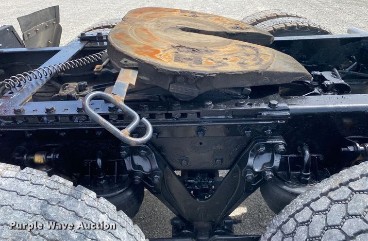 image for item DM4083 2006 Kenworth T600  semi truck