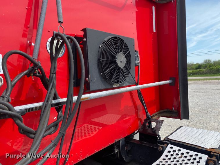 image for item DM4083 2006 Kenworth T600  semi truck