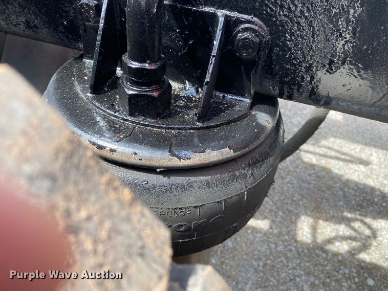 image for item DM4083 2006 Kenworth T600  semi truck