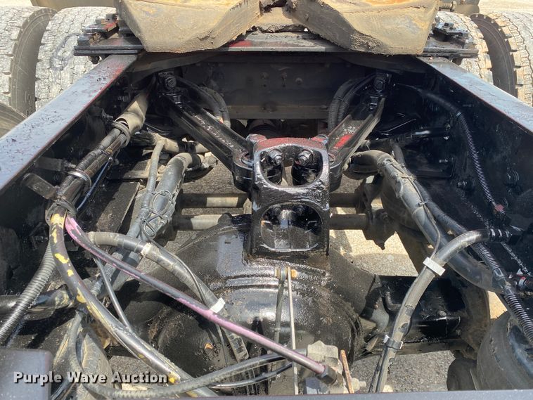 image for item DM4083 2006 Kenworth T600  semi truck