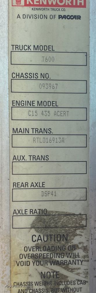 image for item DM4083 2006 Kenworth T600  semi truck